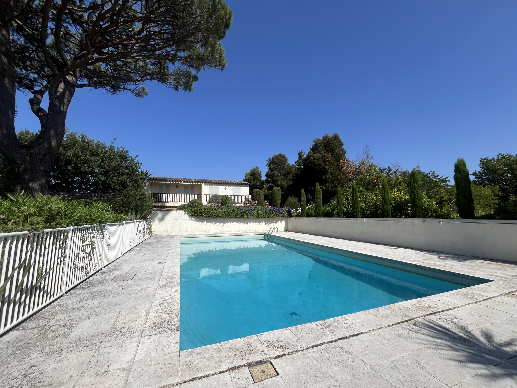 Saint Tropez, dans copropriété très recherchée proche de la